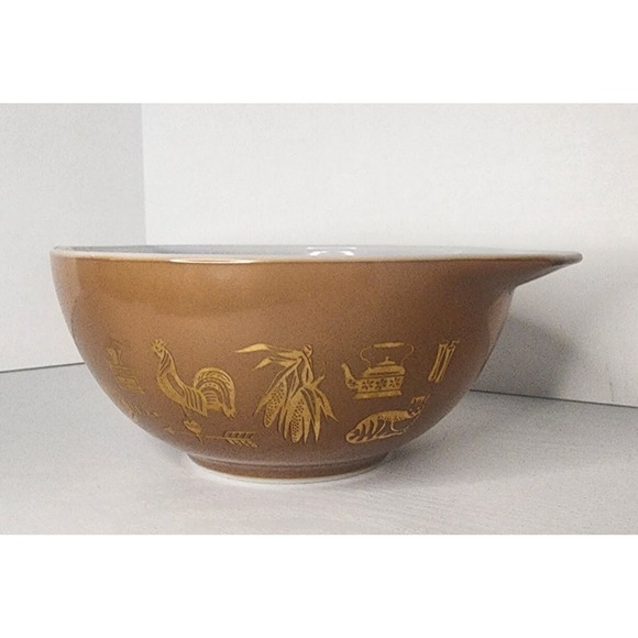 VTG Vintage Brown Rooster Pyrex Americana Cinderella 1-1/2 QT. Mixing Bowl 442 - Picture 1 of 8